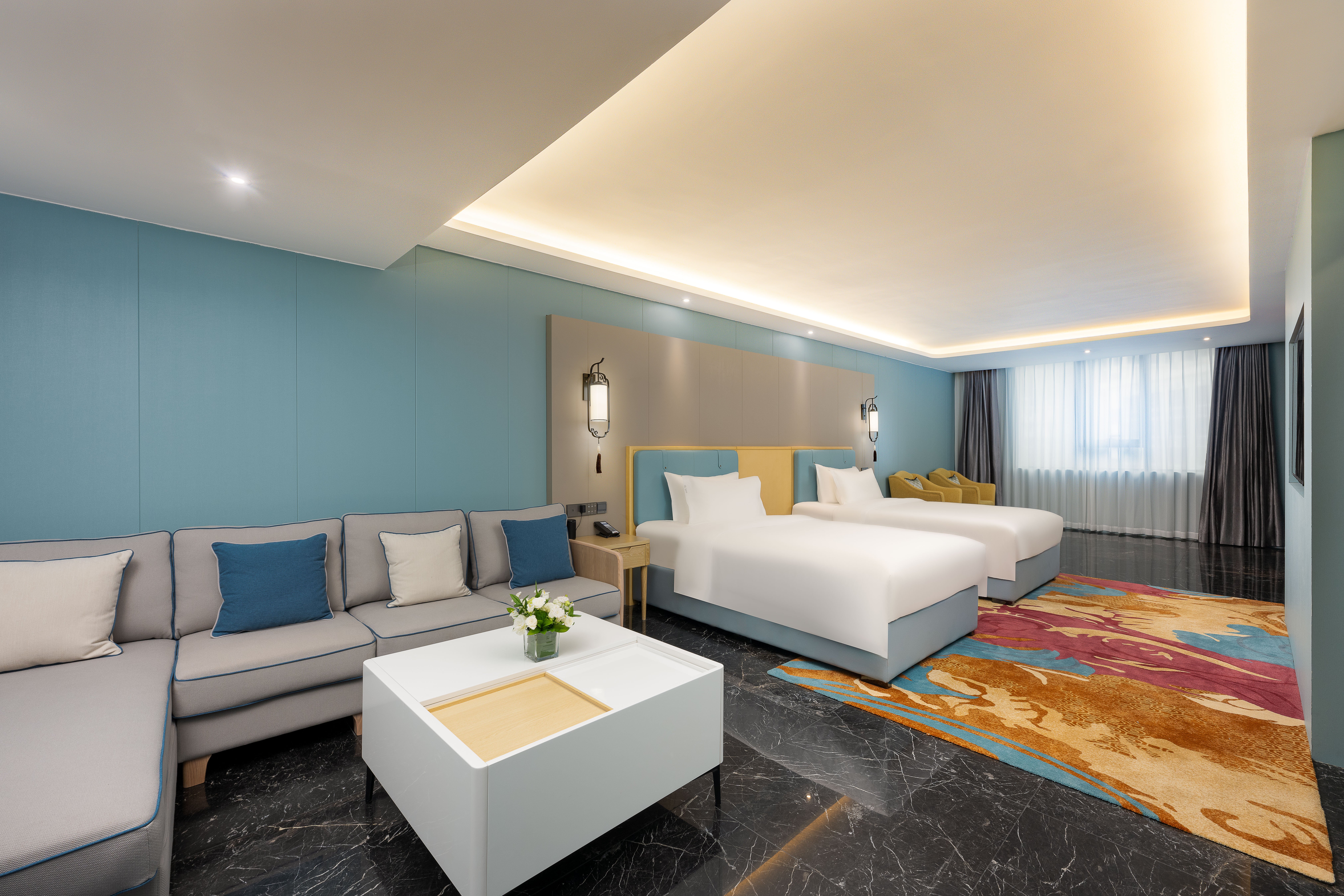 Standard, 2 Double Beds, Mountain View, Bathtub