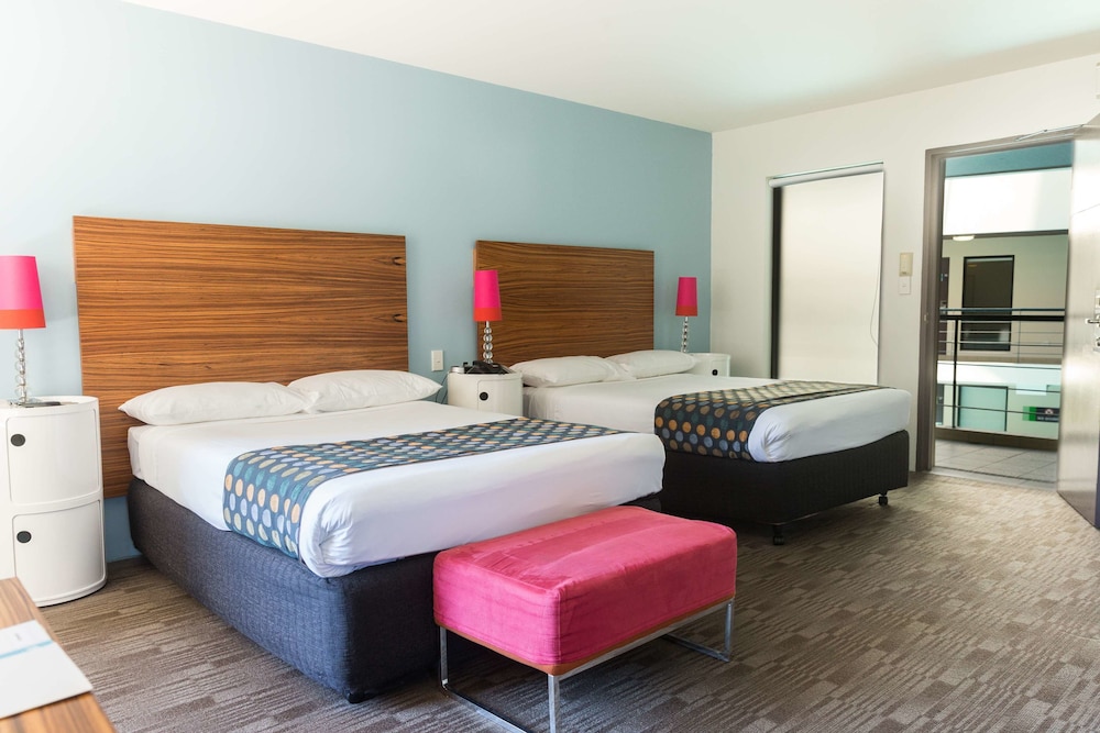 ADGE Hotel & Residence 12/50