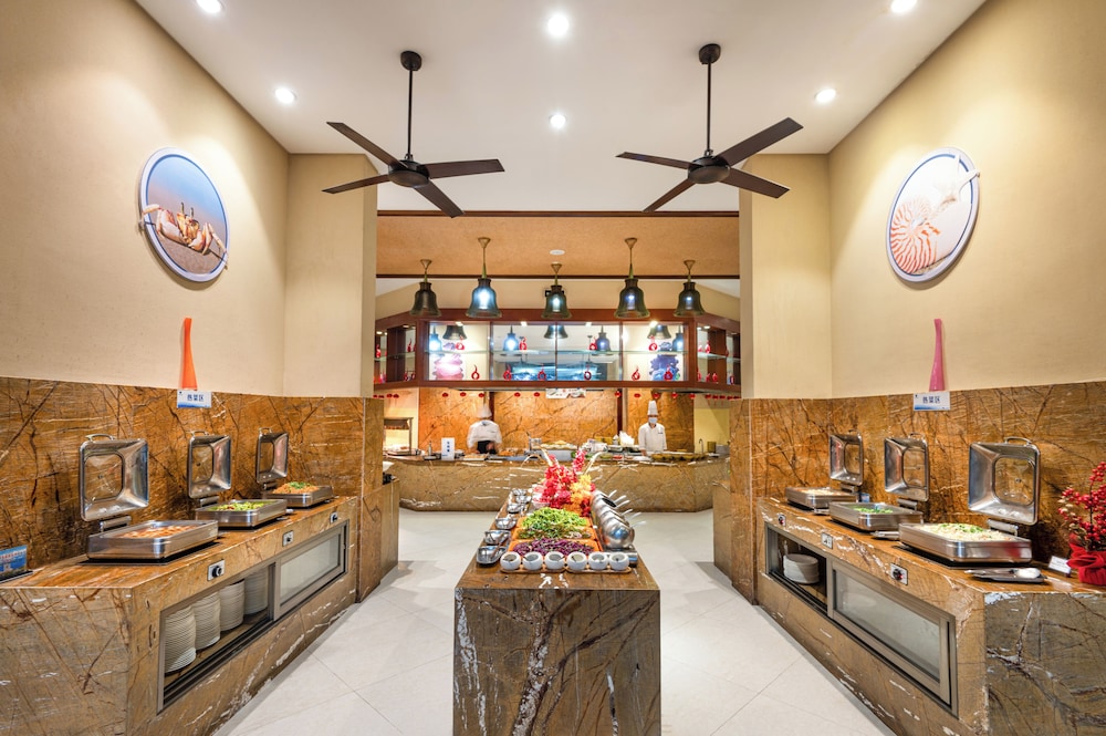 Sanya Seacube Holiday Hotel 23/49