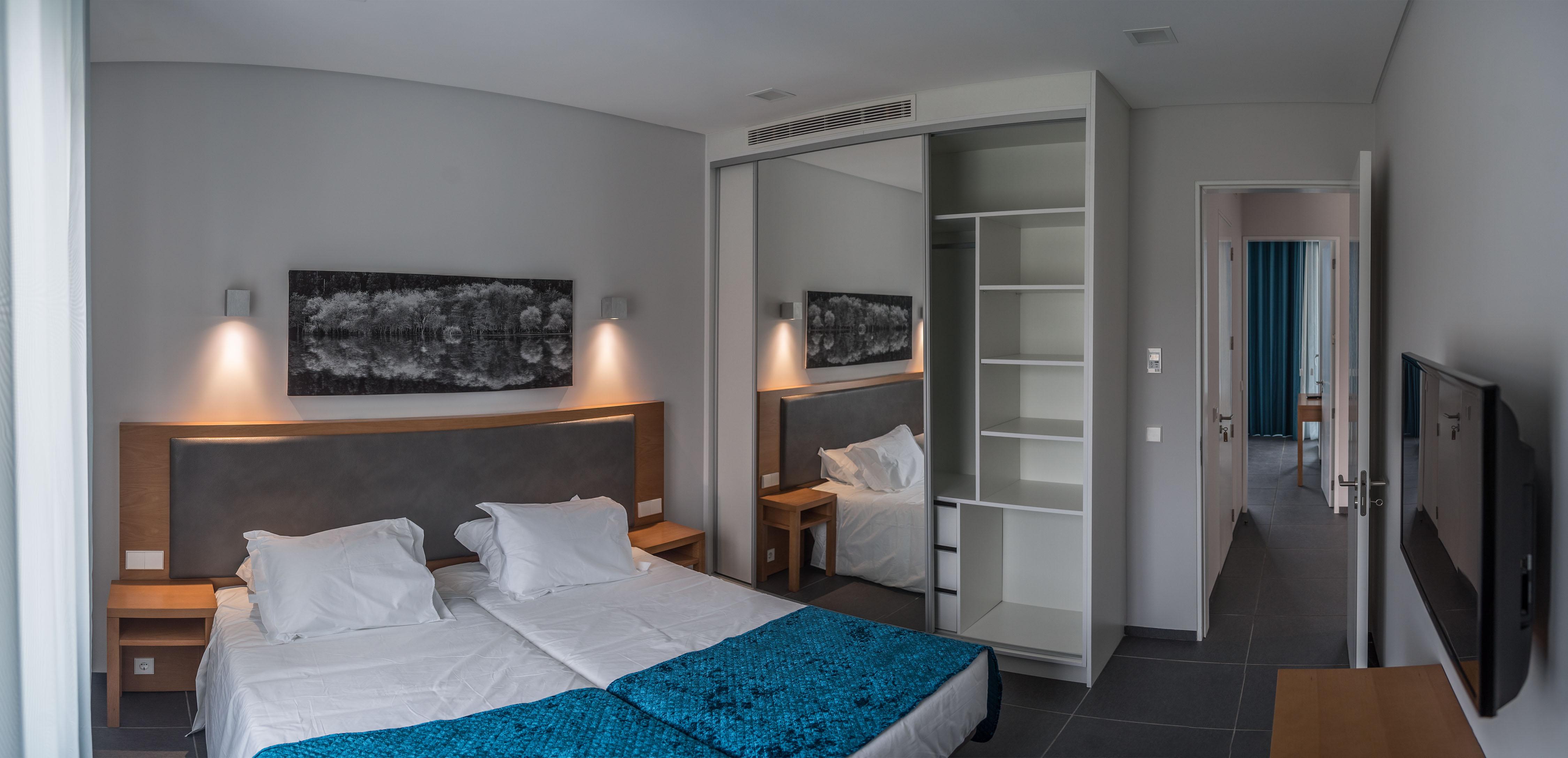 2 Bedrooms, Apartment, Mountain or Sea View, Balcony
