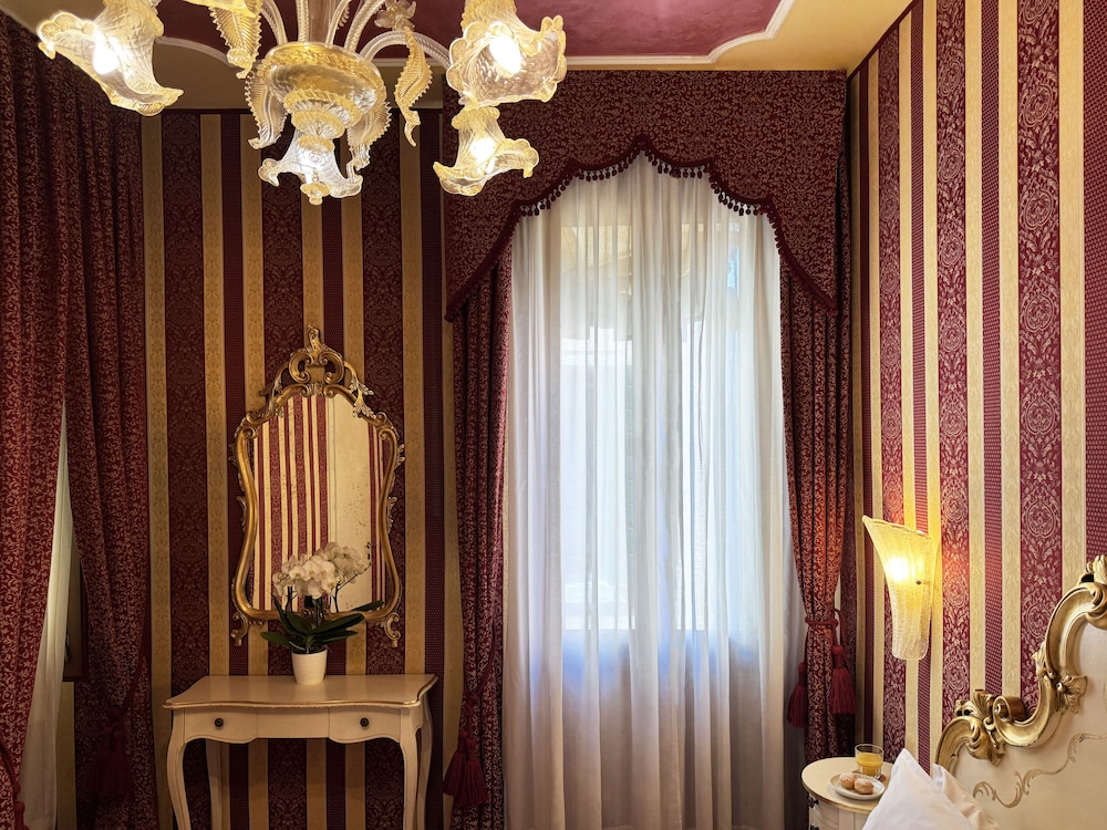 Hotel Alcyone 49/63