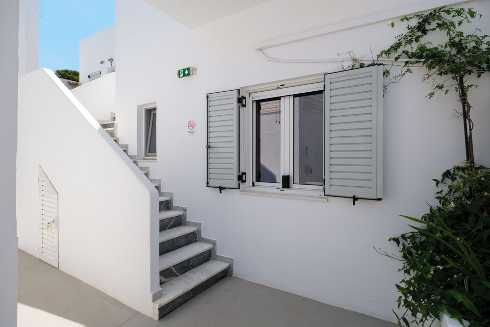 Pelican Paros 5/50