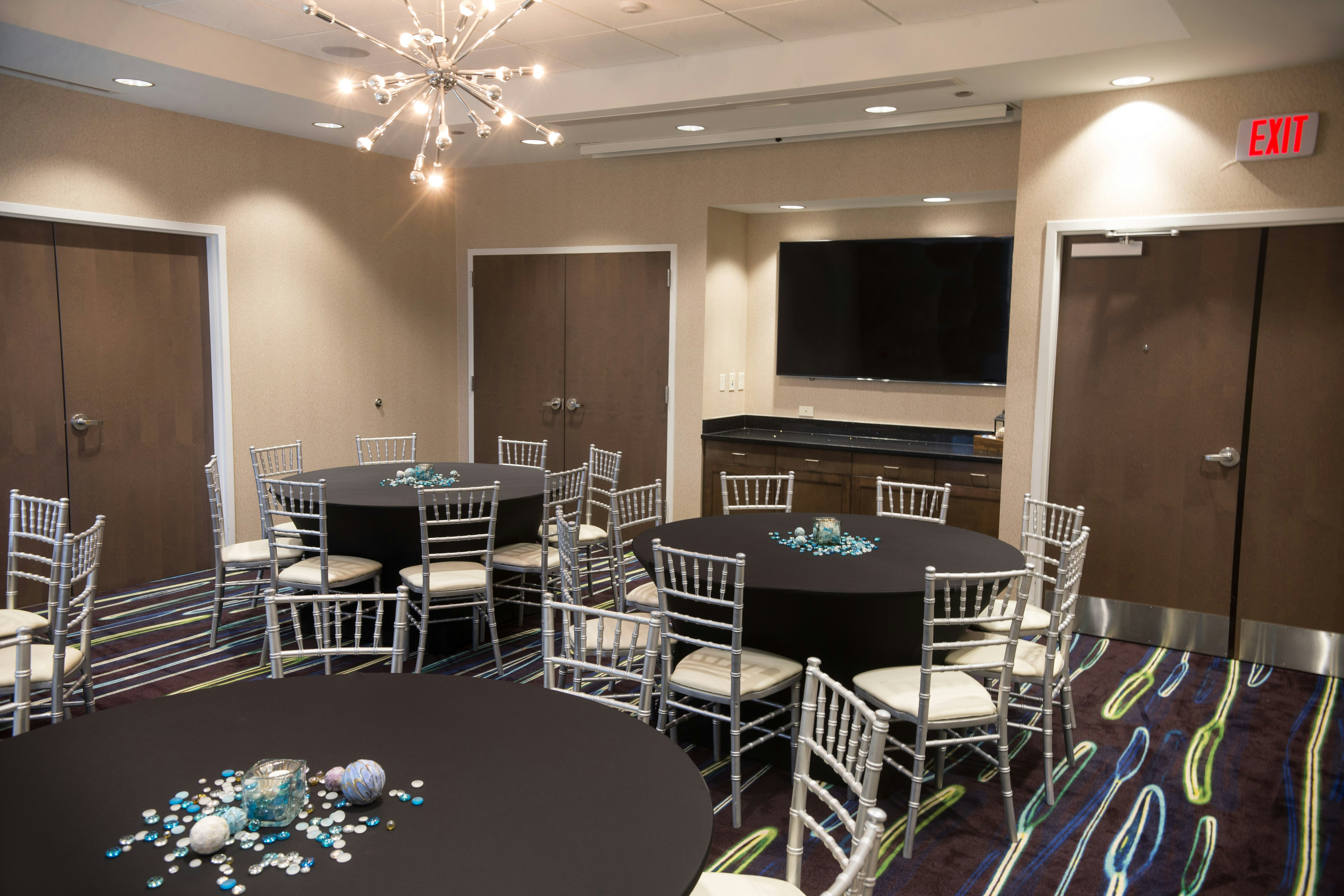 Hampton Inn Suites Charlotte Ballantyne Nc 67/74
