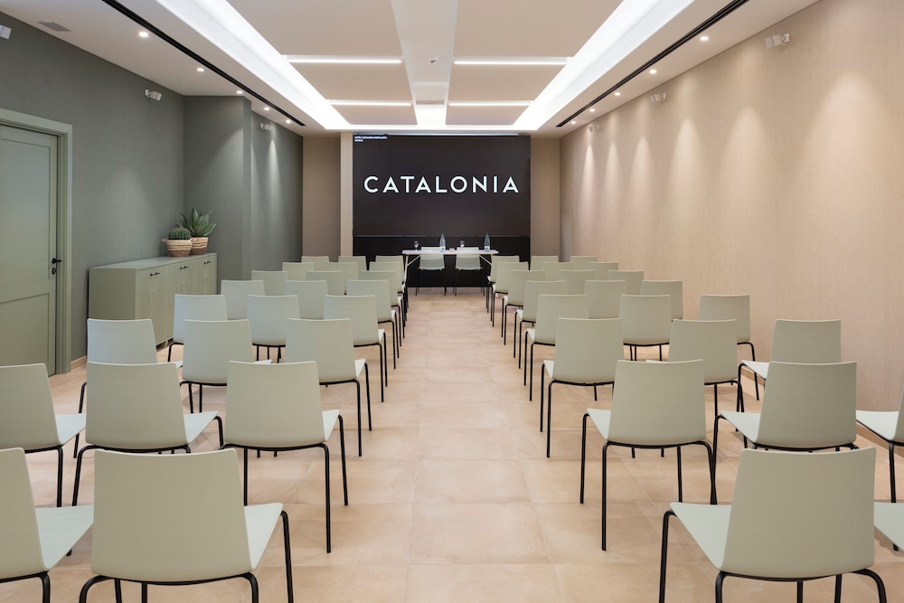 Catalonia Santa Justa 59/70