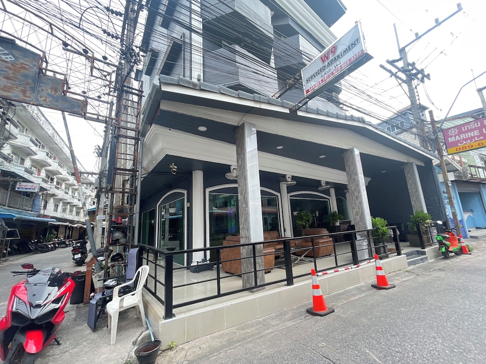 W-9 Hotel 66/73