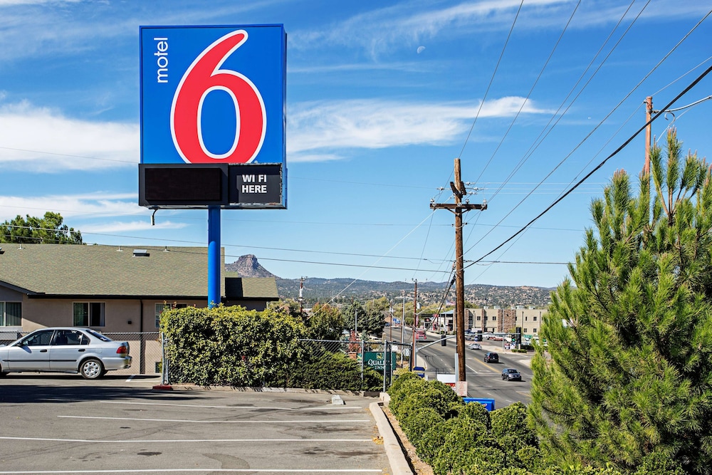 Motel6 Prescott, AZ 54/58