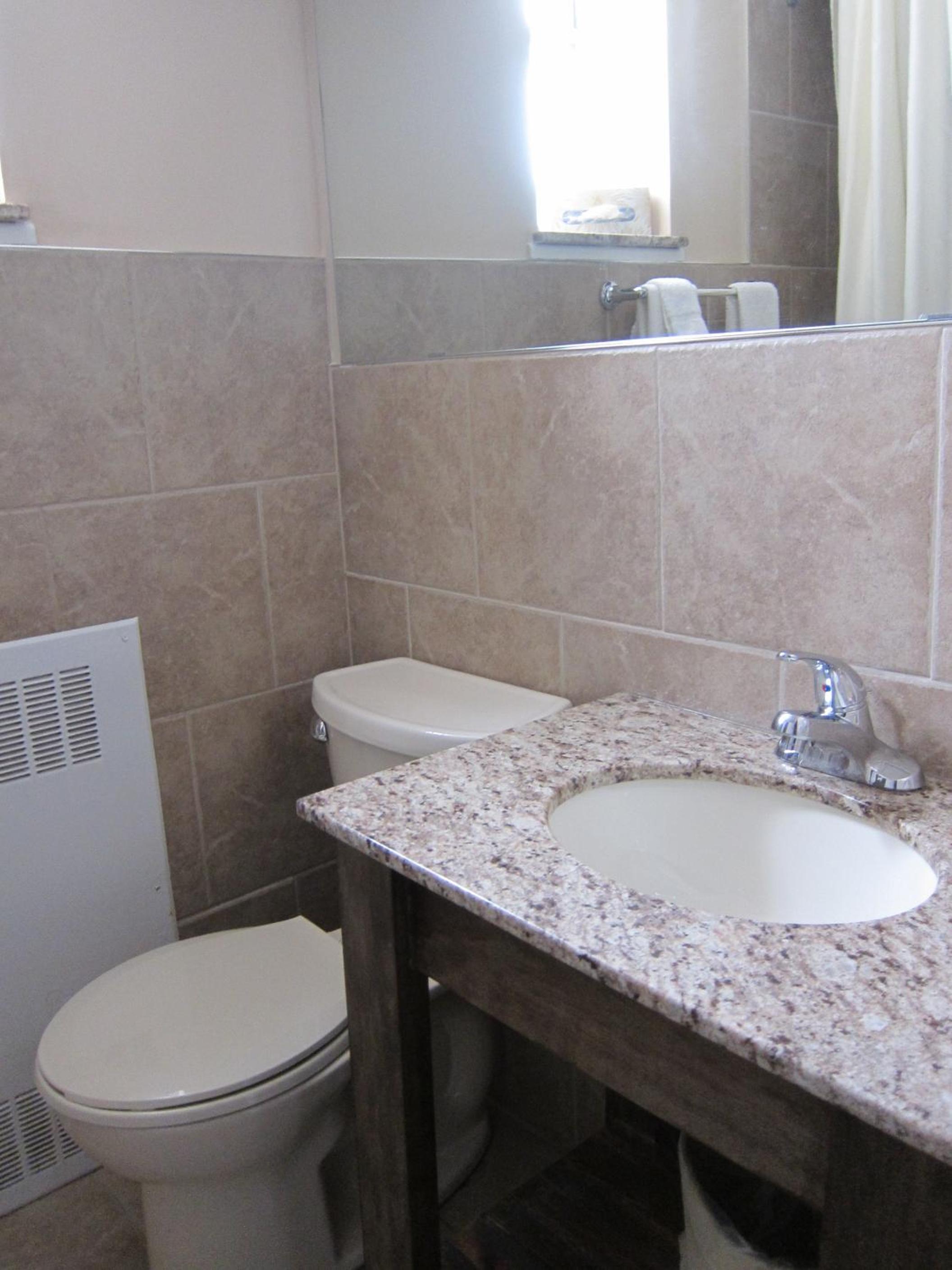 غرفة ديلوكس بسريرين كوين، Econo Lodge Downtown Ottawa 5/5