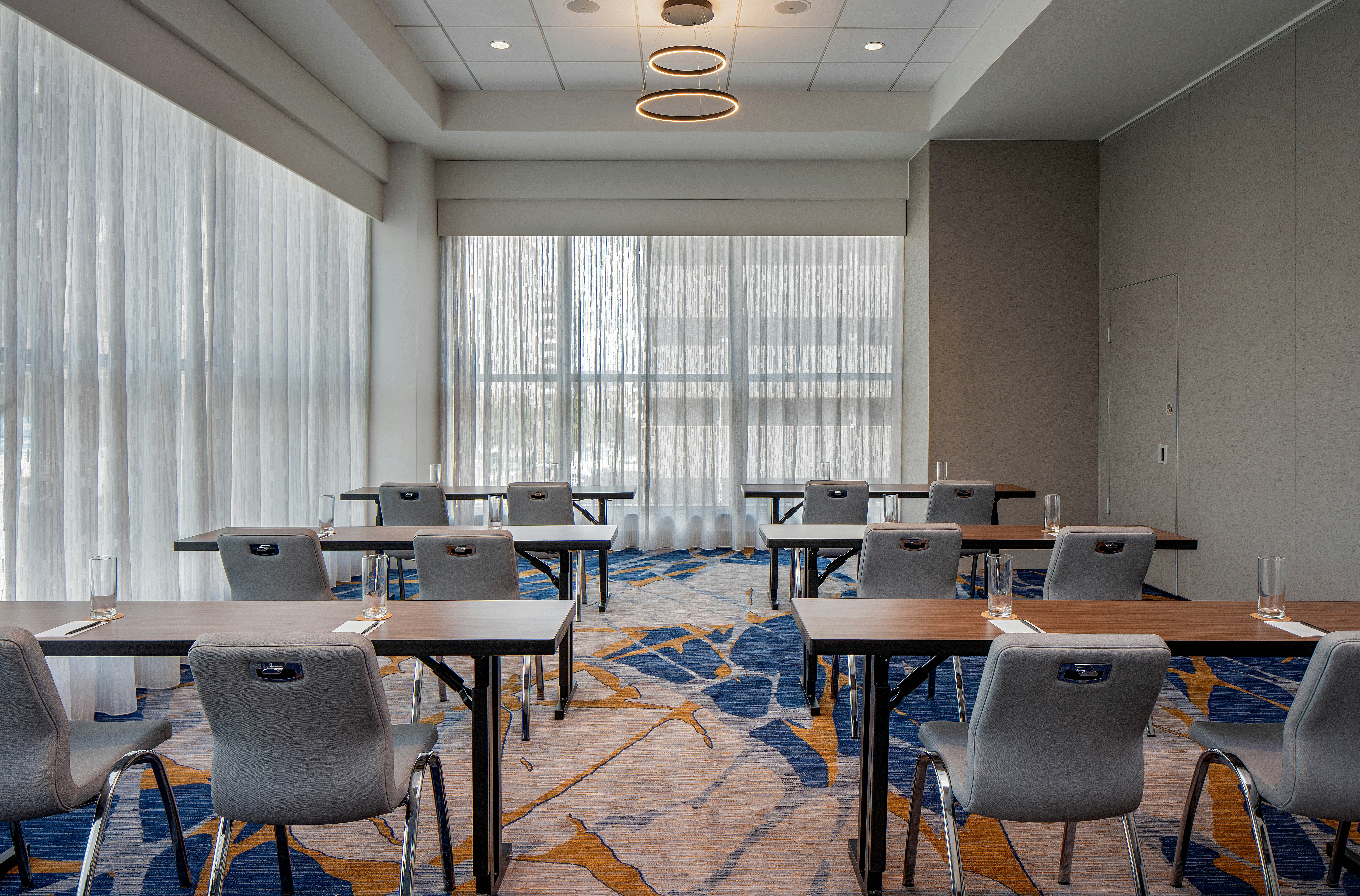 Hilton Garden Inn Austin University Capitol District 49/54