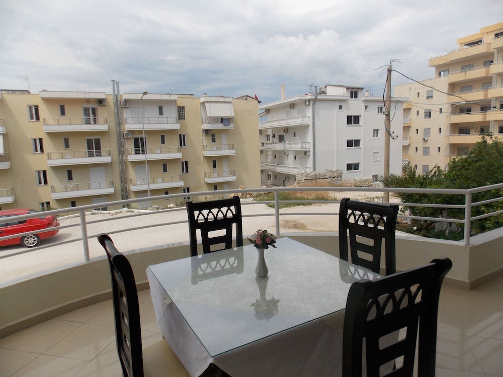 Hotel Oskar 8/60