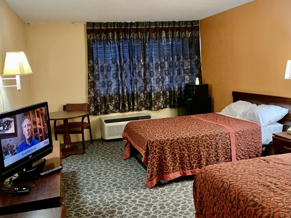 Red Carpet Inn & Suites Lima 30/64