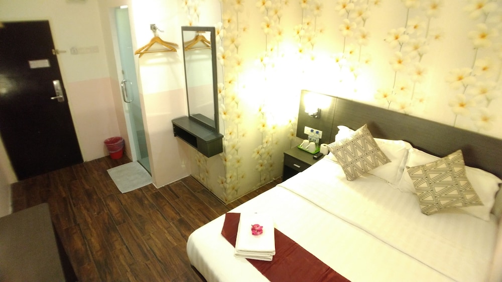 Apple 1 Hotel Queensbay 18/64