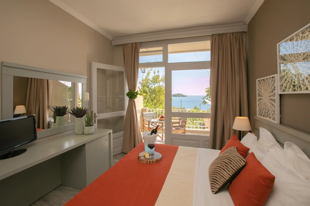 Irida Aegean View 40/91
