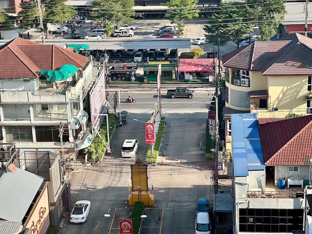 Town In Town 42/50