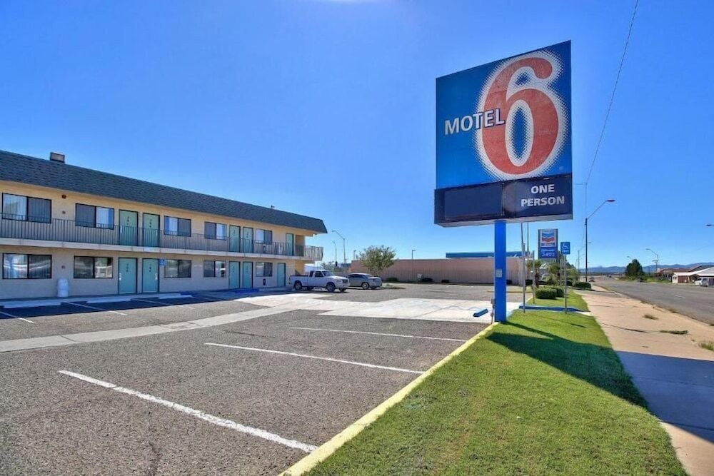 Motel6 Douglas, AZ 47/59