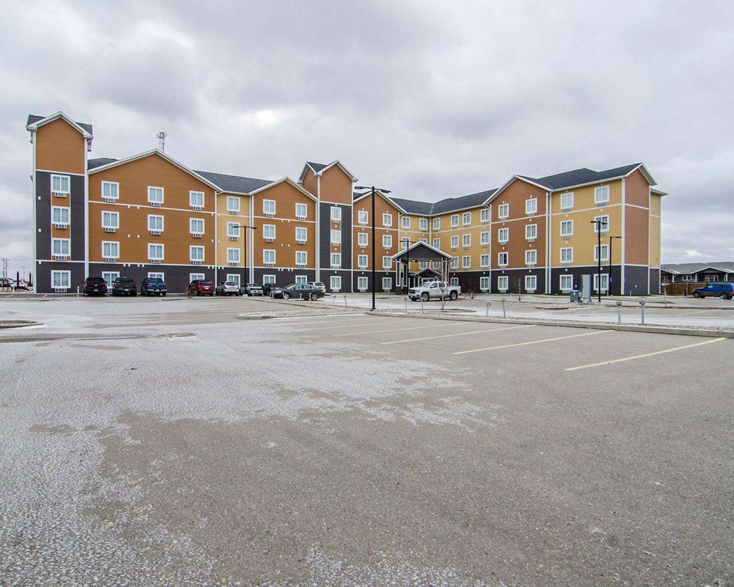 Travelodge Suites by Wyndham Estevan 13/15