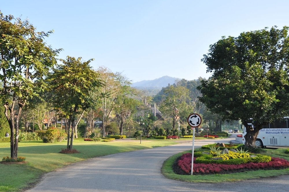 Suan Bua Hotel Resort 37/48