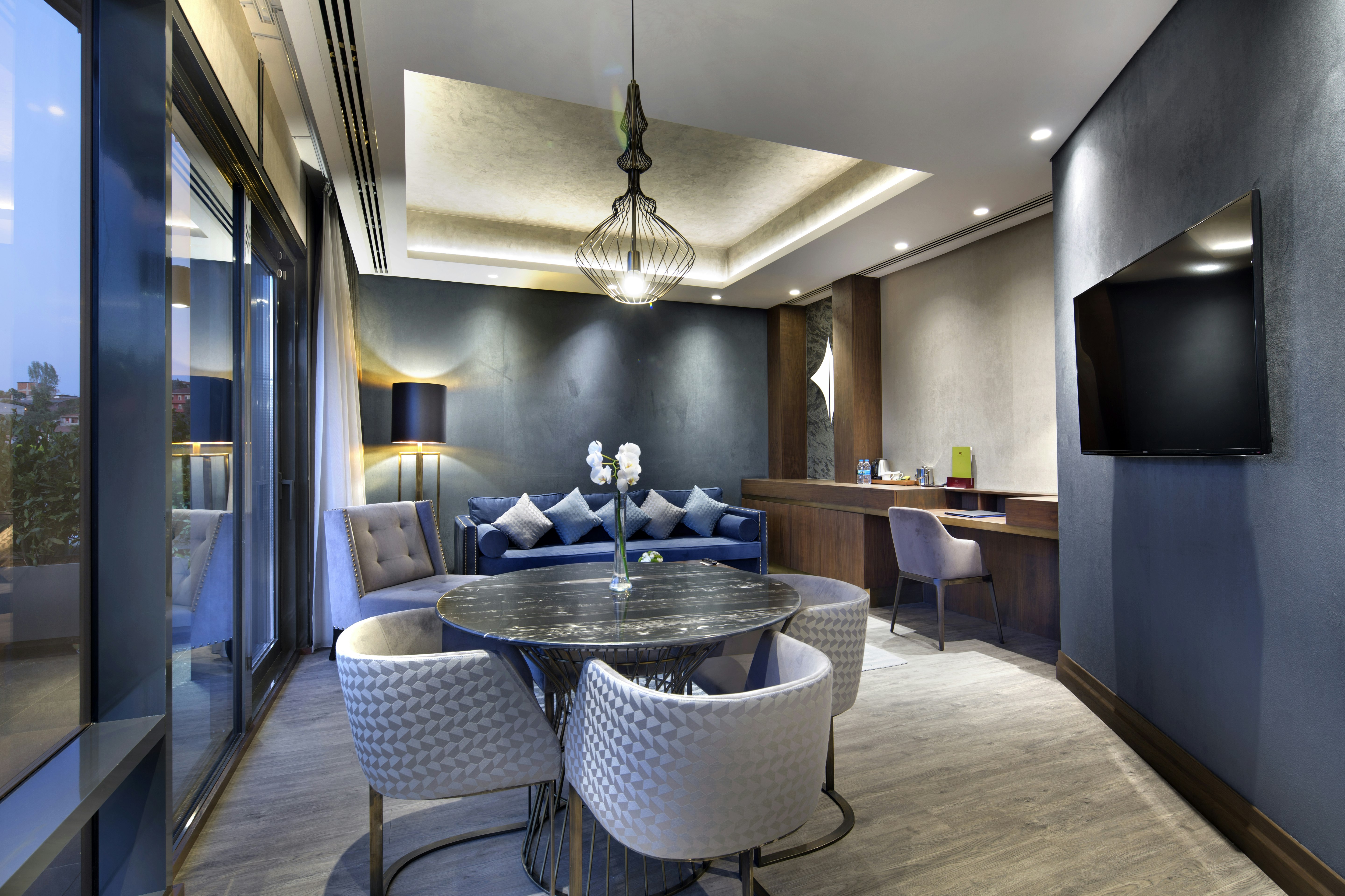 Doubletree By Hilton Istanbul Piyalepasa 73/82