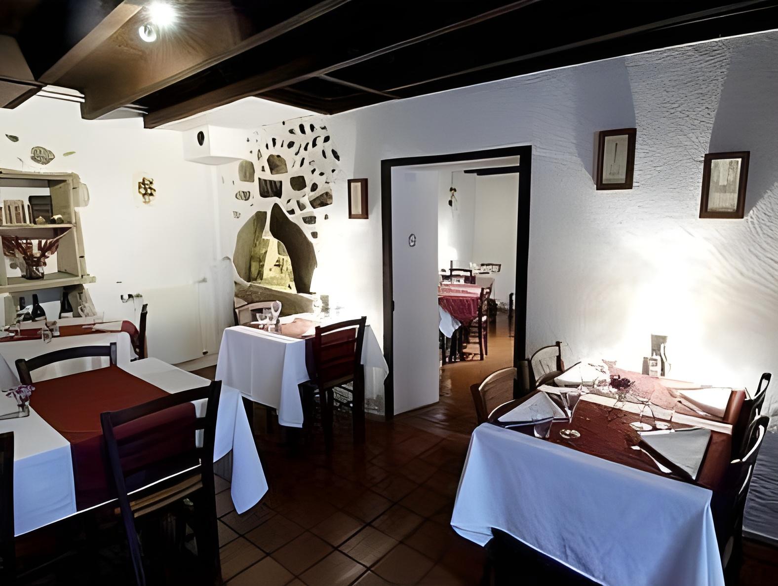 HOTEL LES VIEILLES GRANGES 3/16
