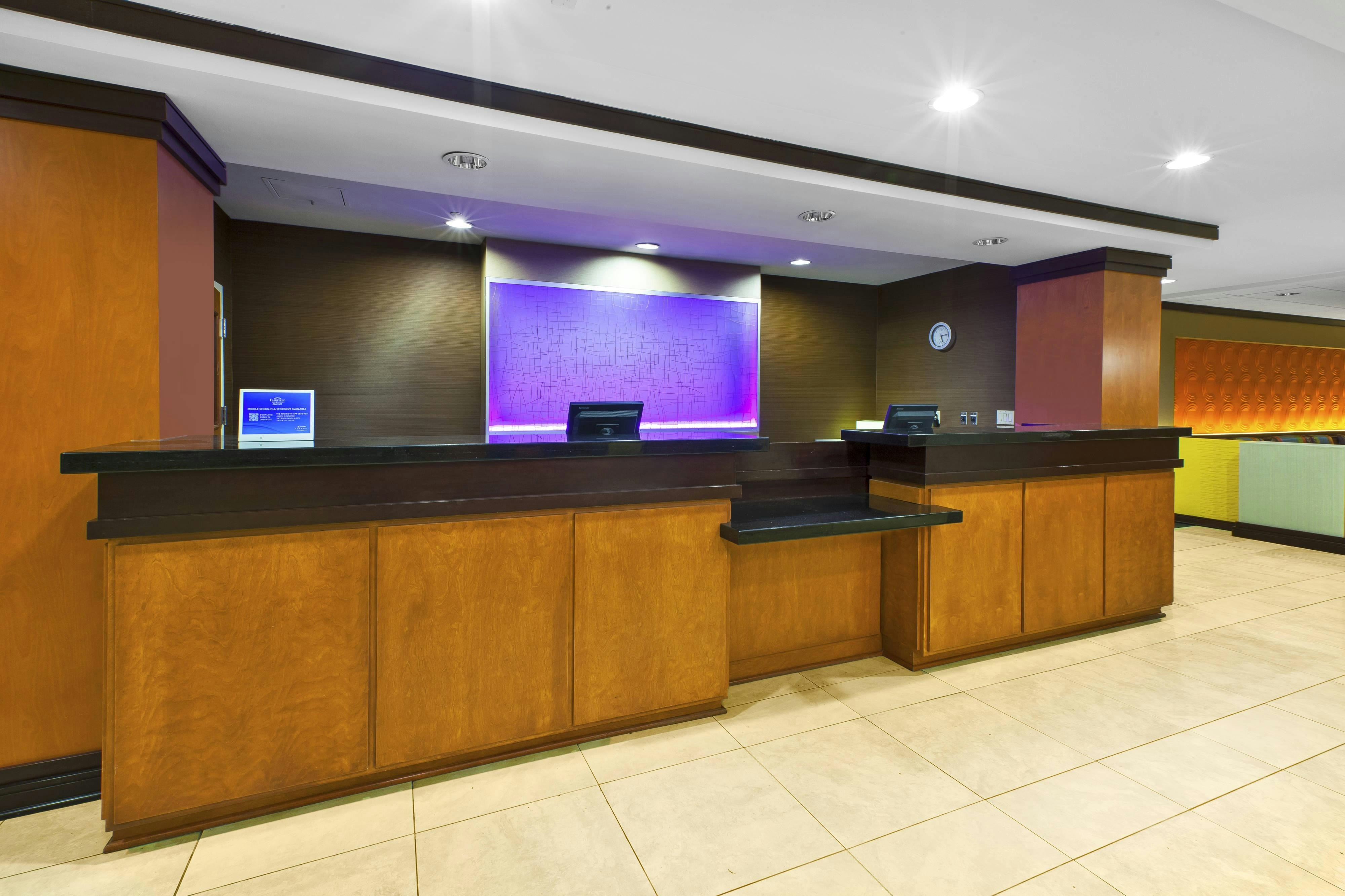 Fairfield Inn Suites By Marriott Lexington North