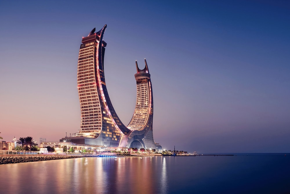 Raffles Doha 60/65