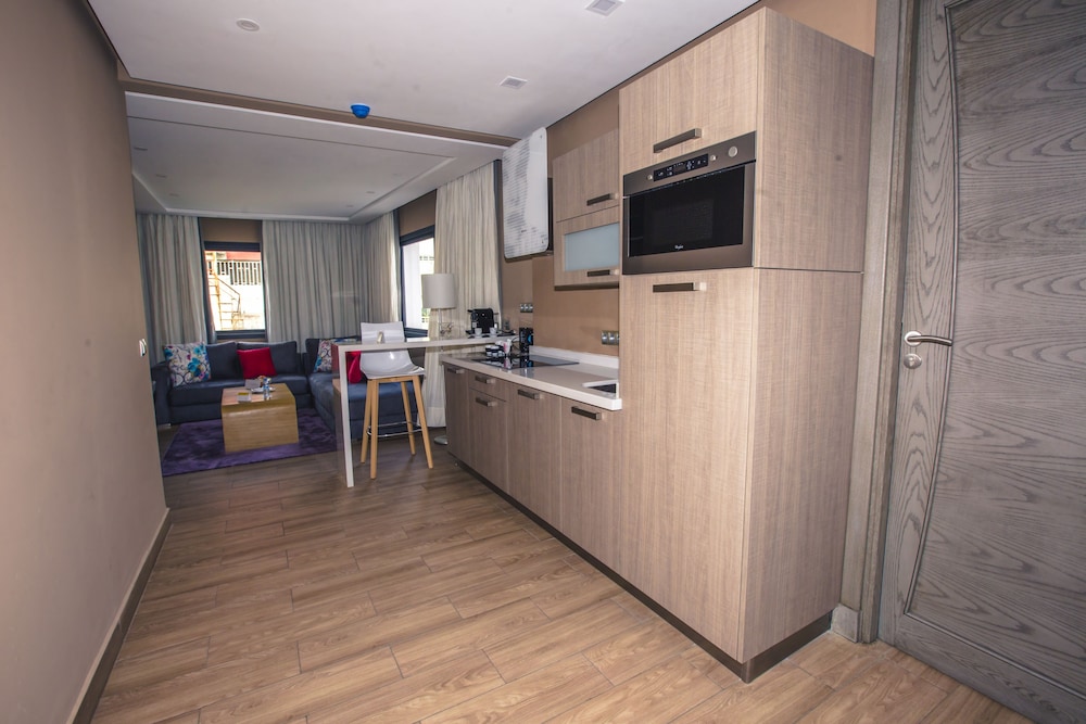 DownTown Hotel Maarif Casablanca By TSA 60/65