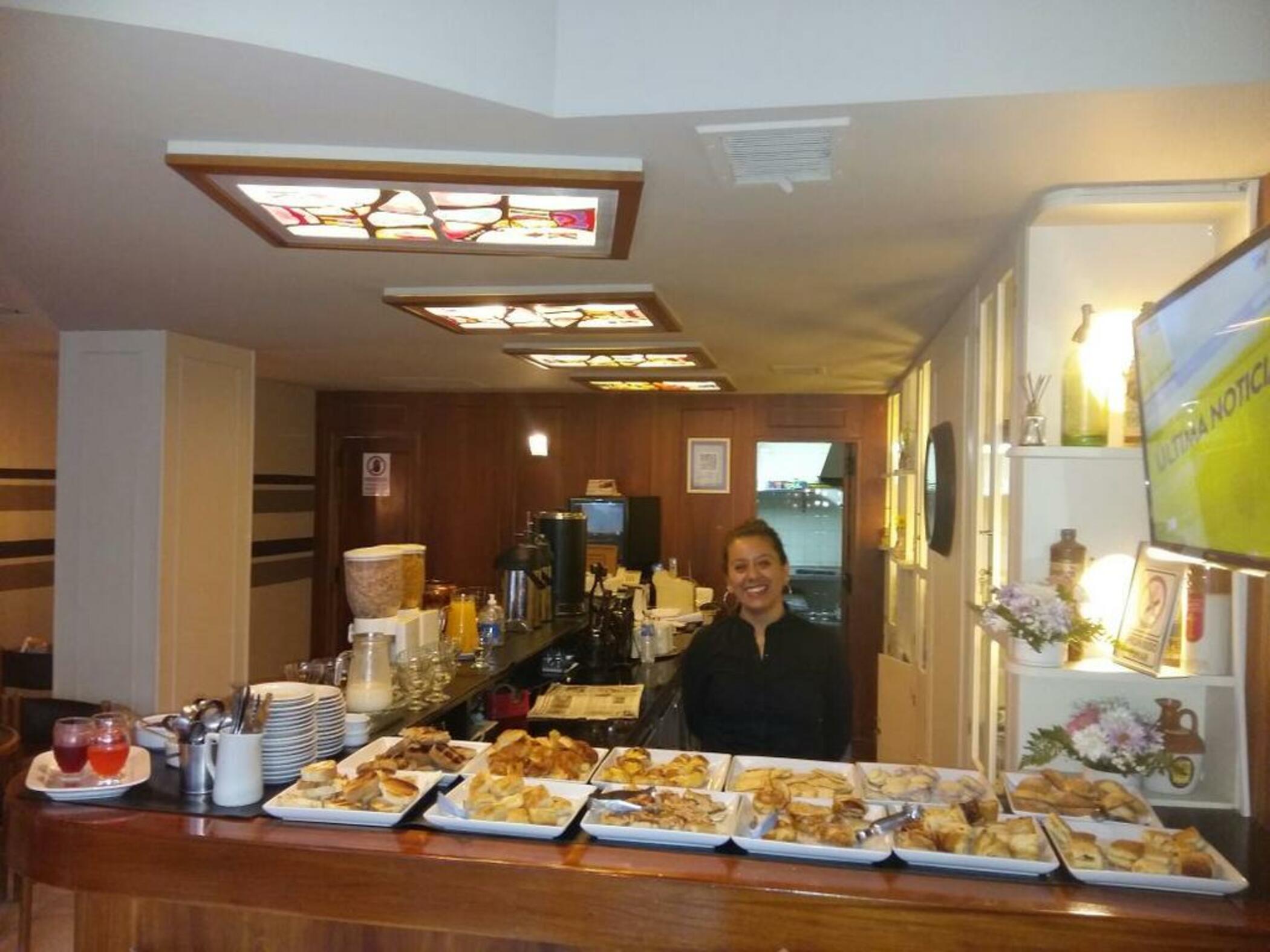 Rayentray Hotel 6/26
