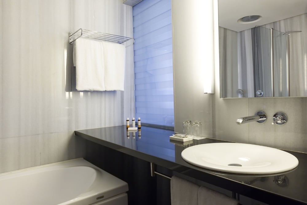 Sunrise Pearl Hotel & Spa 46/50