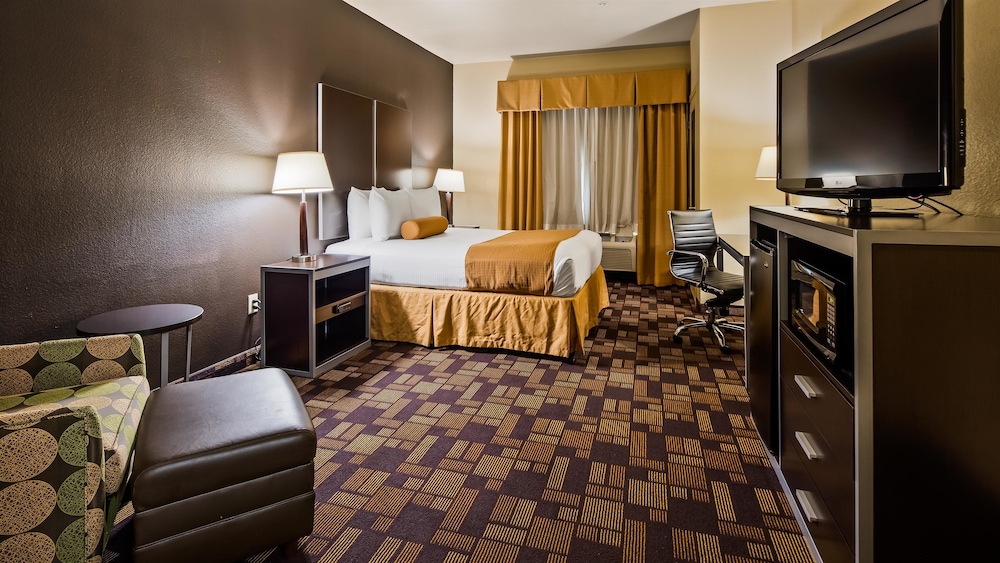 Best Western Windsor Pointe Hotel & Suites-AT&T Center 11/28