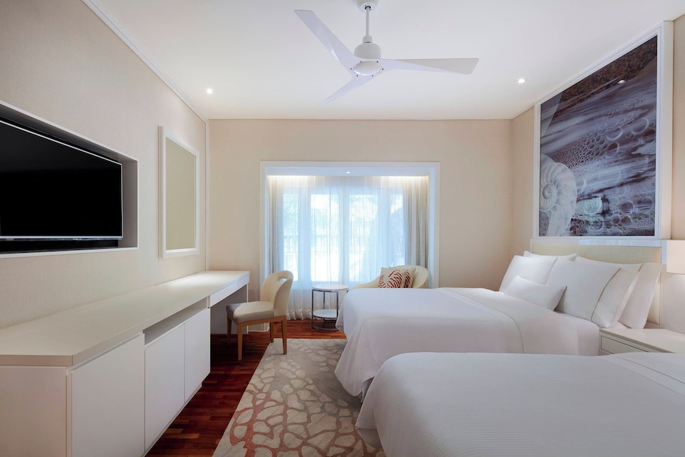 ROOM, TWIN BEDS