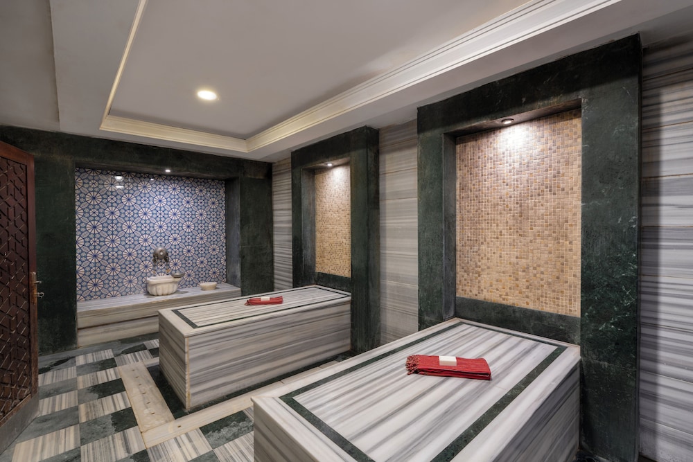 Orange County Belek 22/50
