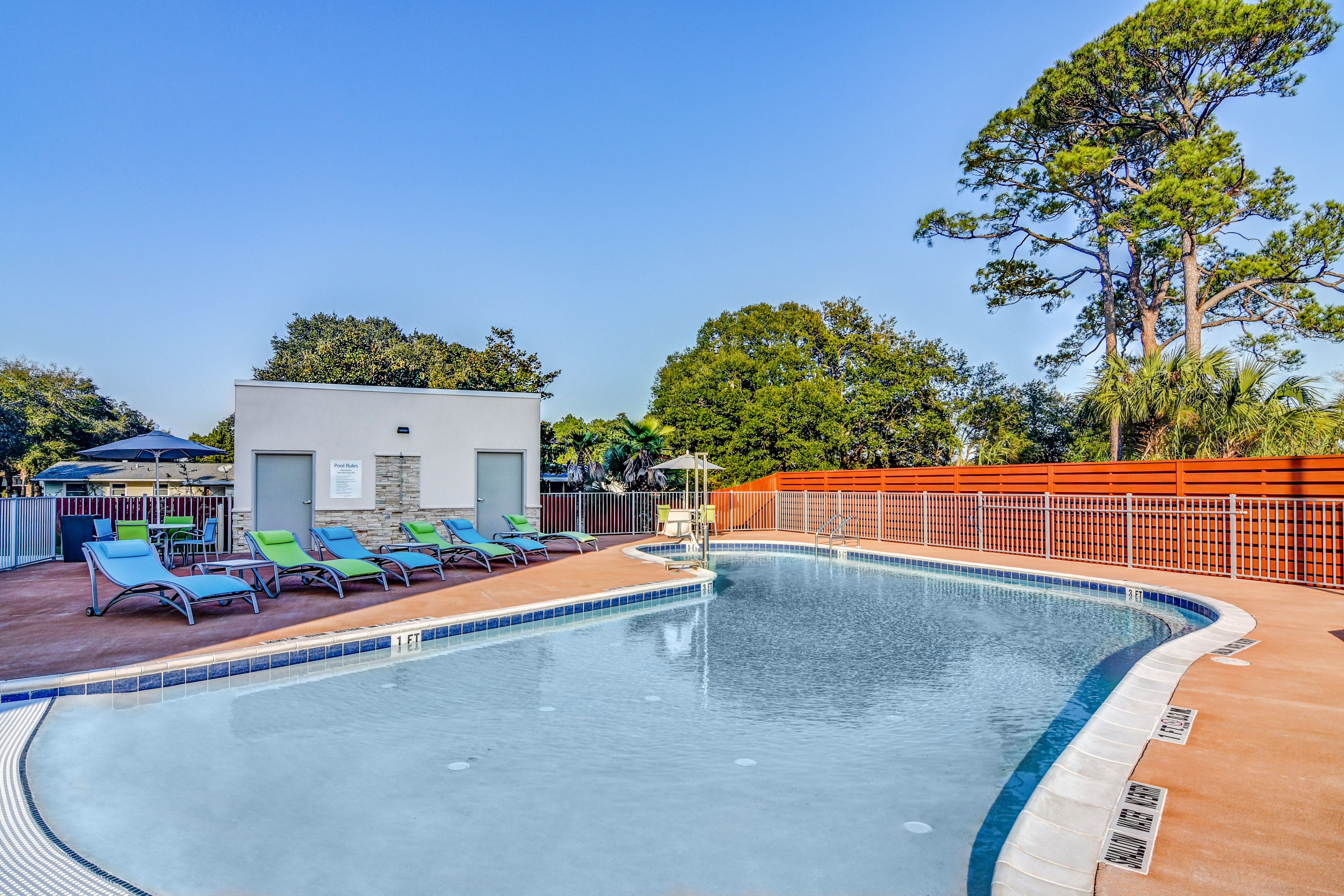 HOLIDAY INN EXPRESS FORT WALTON BEACH CENTRAL 45/47