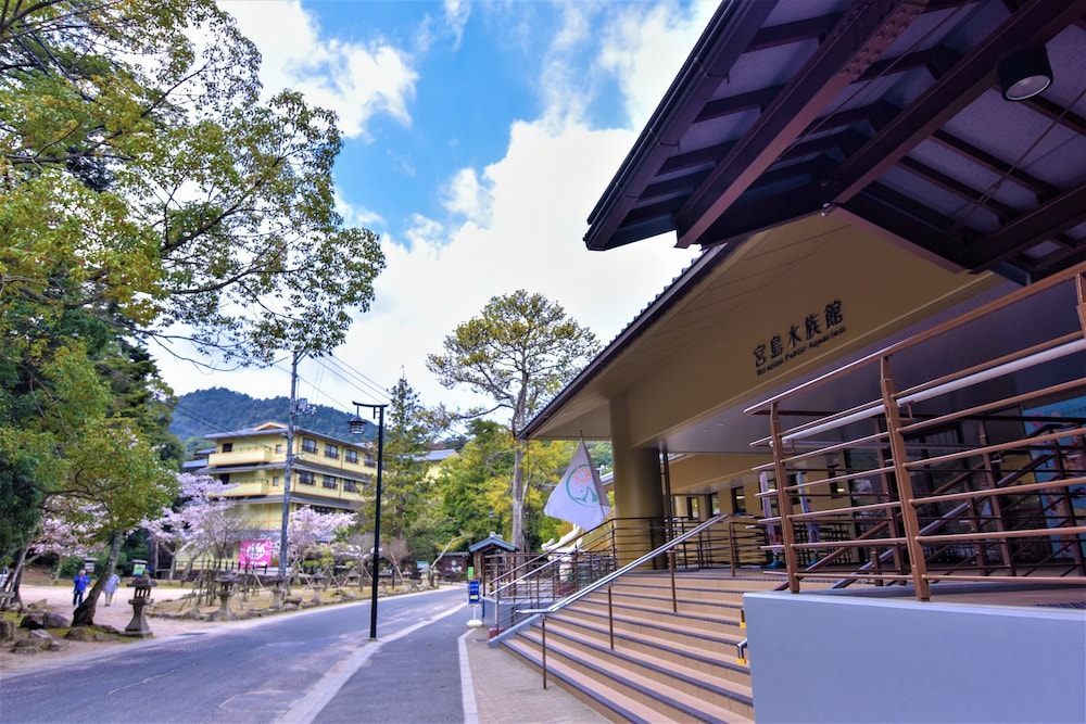 MIYAJIMA MORINOYADO 38/50
