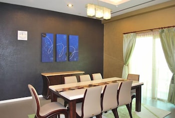 Mciti Suites 45/58