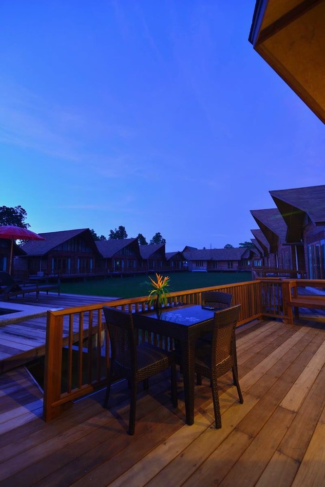 Rice Farm Villa Suratthani 27/32