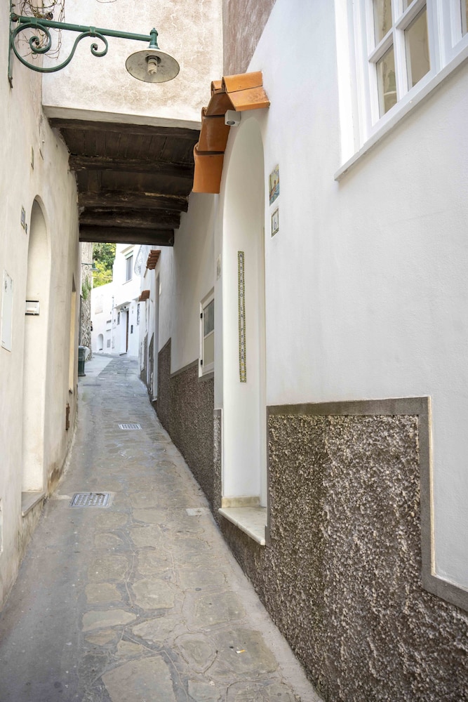 Albergo La Prora 37/43