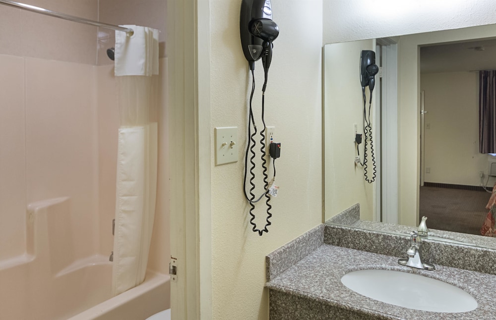 Motel6 Livingston, TX 45/53