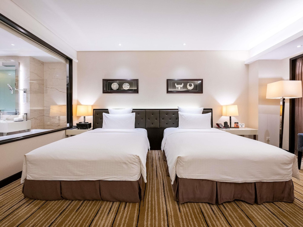 PULLMAN GUIYANG 22/74