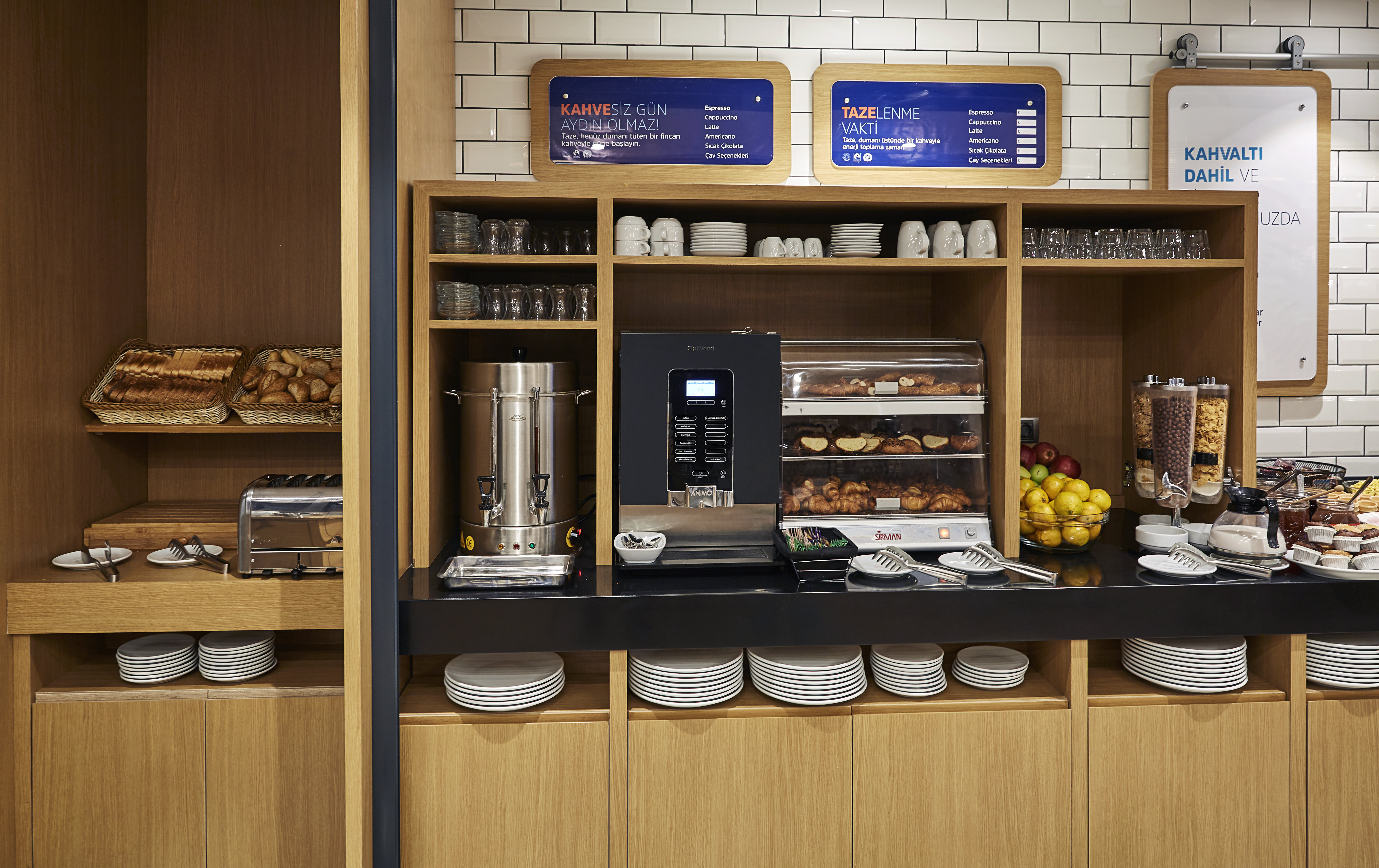 HOLIDAY INN EXPRESS ISTANBUL - ATAKOY METRO 33/42