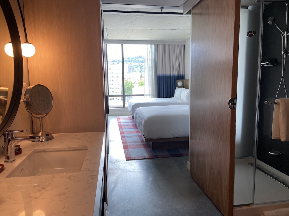 Hyatt Centric Downtown Portland 50/51