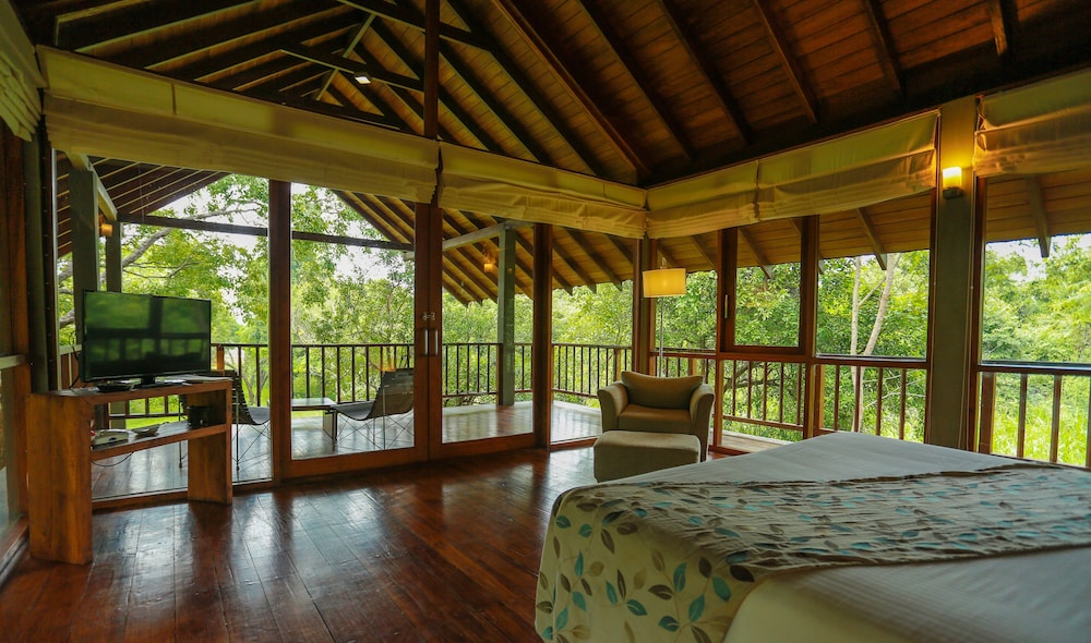 Wild Grass Nature Resort 15/50