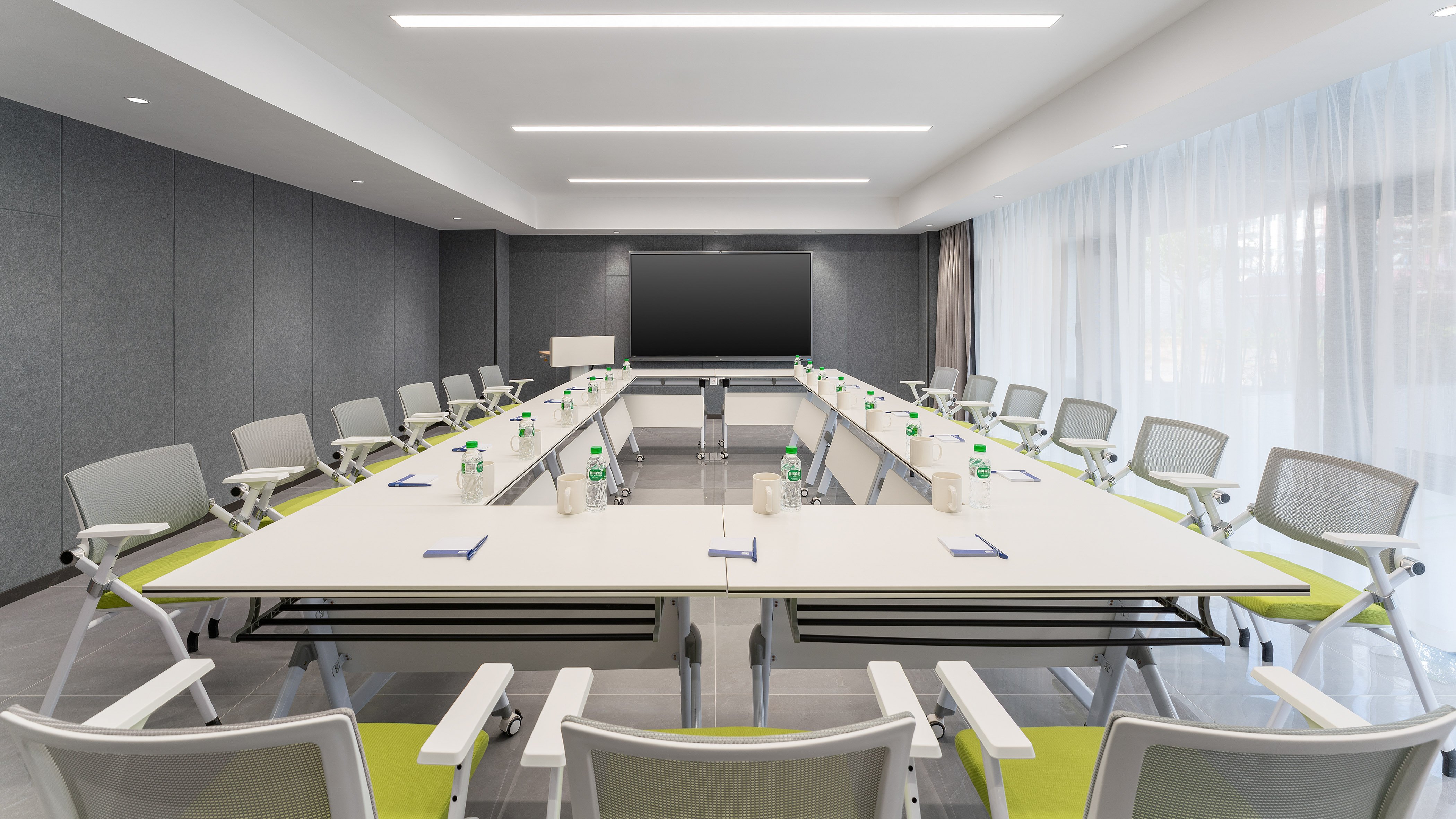 Holiday Inn Express Puer Simao 17/19