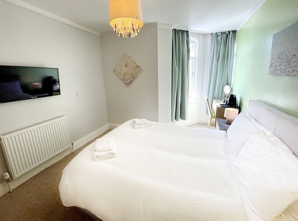 Dukes Folly Hotel 11/49