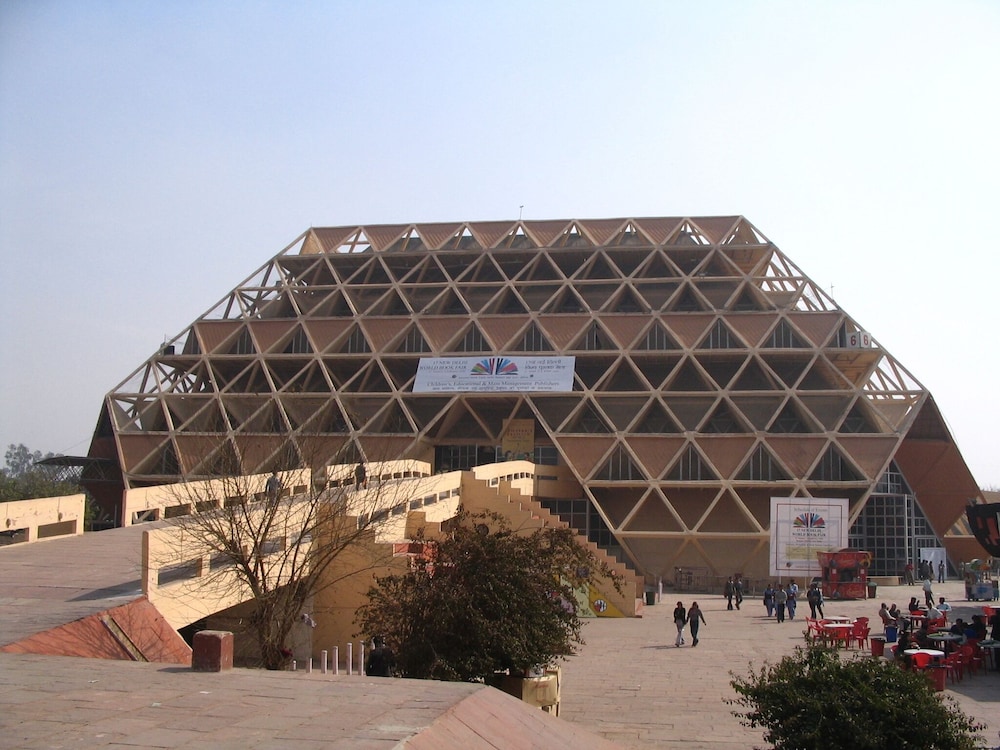 The Orion Plaza 5/50