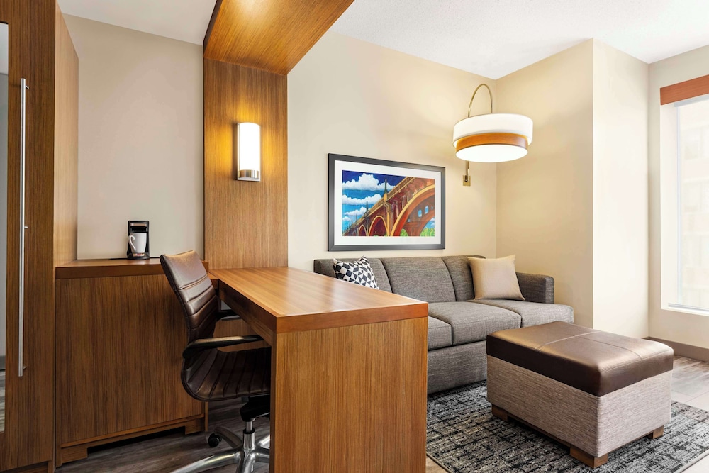 Hyatt Place Columbia Downtown the Vista 65/70