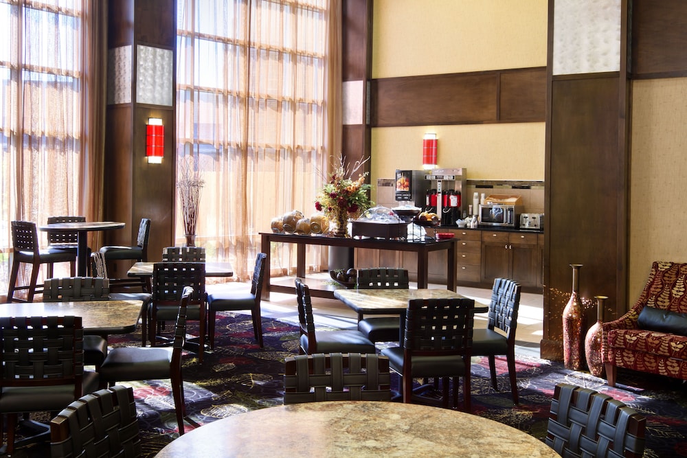 Clubhouse Hotel Suites Pierre 48/60