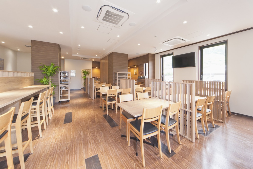 Hotel Route-Inn Saiki Ekimae 38/45