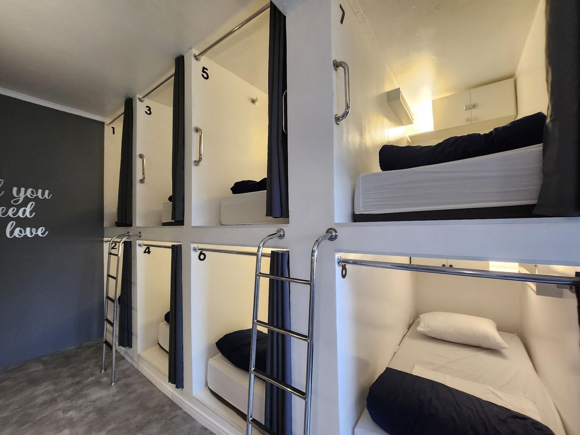 Standard, Multiple Beds