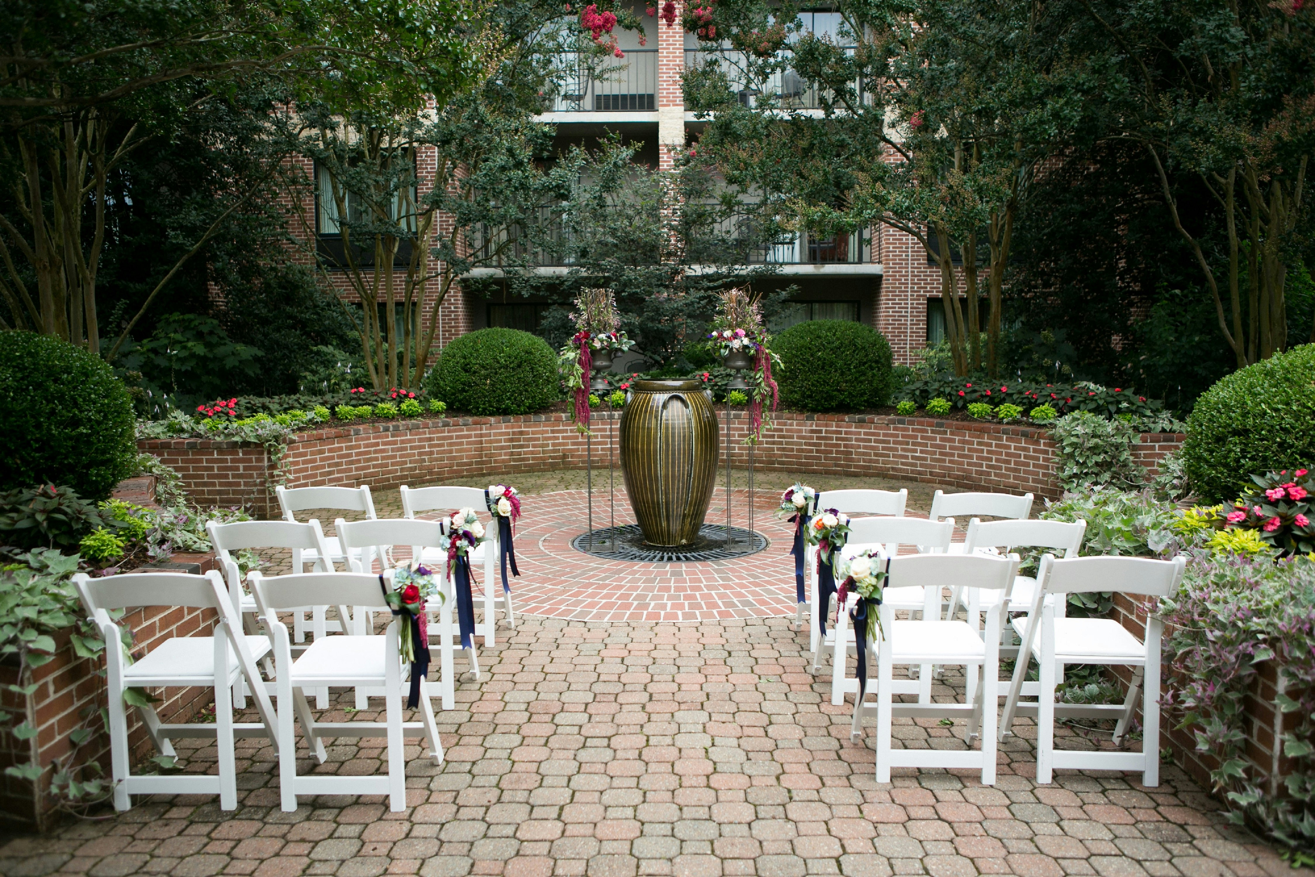 DoubleTree by Hilton Hotel Asheville Biltmore 48/68