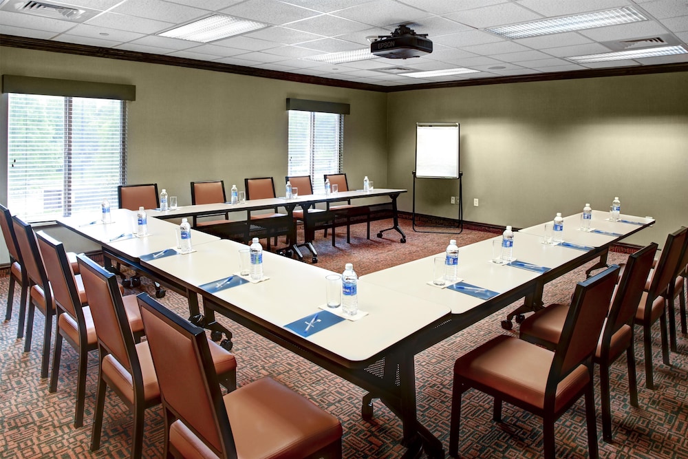 HYATT house Branchburg 54/64