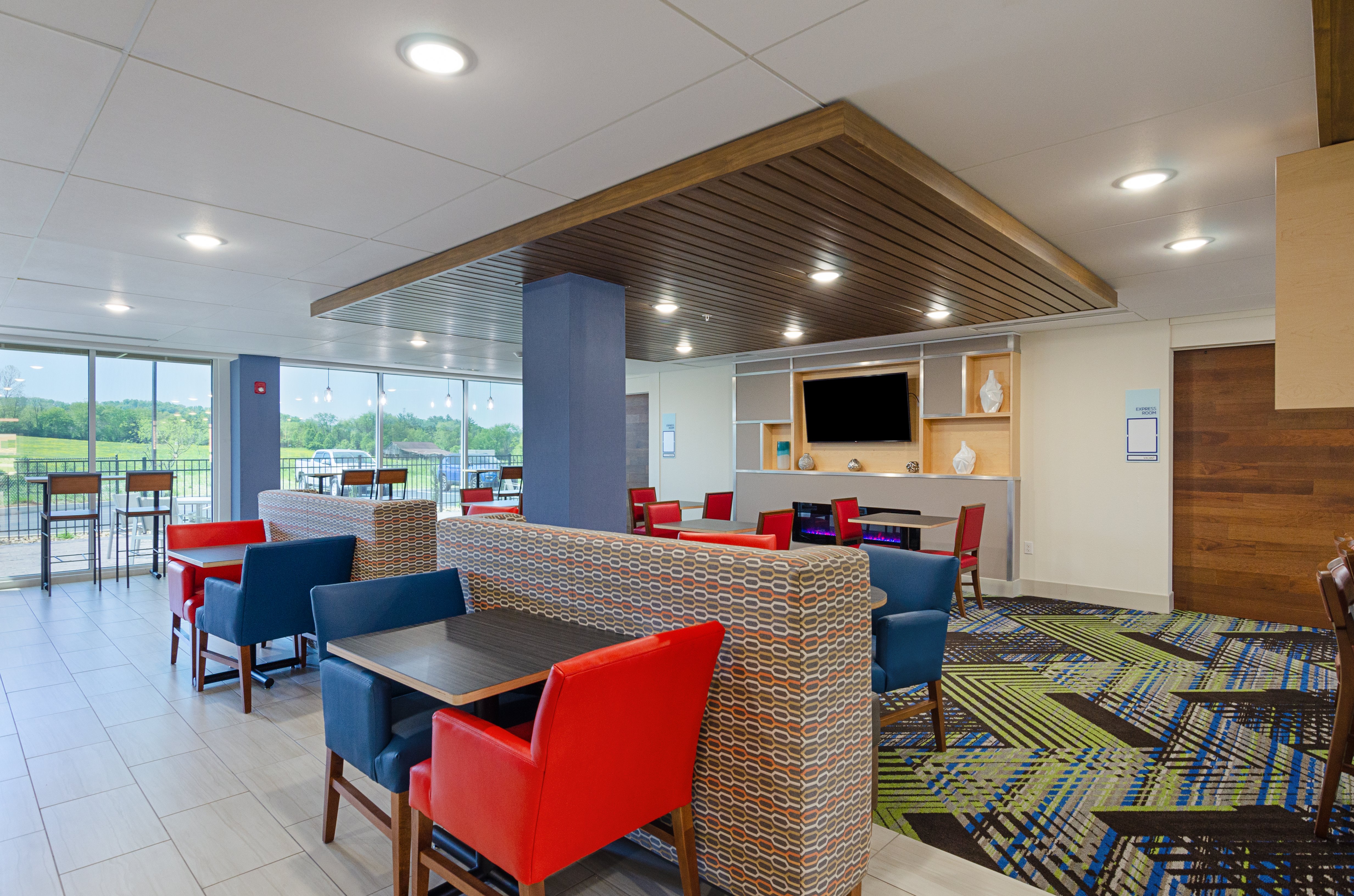 Holiday Inn Express And Suites Abingdon 52/62